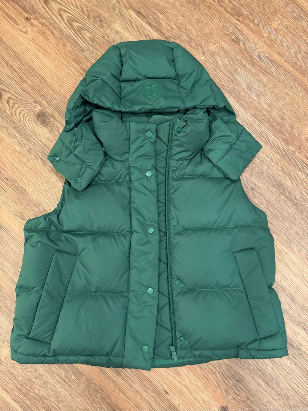 Lululemon Wunder Puff Cropped Vest Everglade Green Size 6 NWOT
